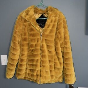 Brand new with tags Steve Madden faux fur coat, mustard.